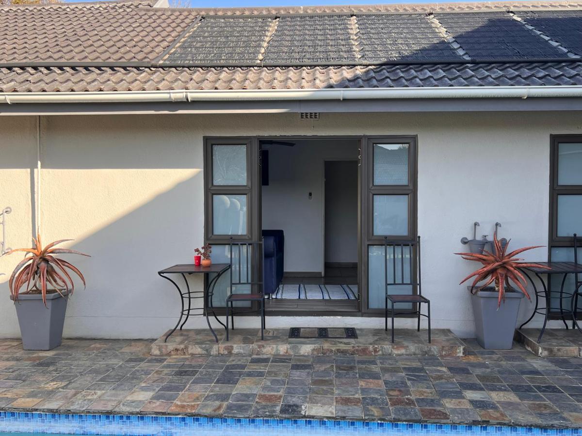 2 Op Terblanche Guesthouse Boksburg Eksteriør bilde