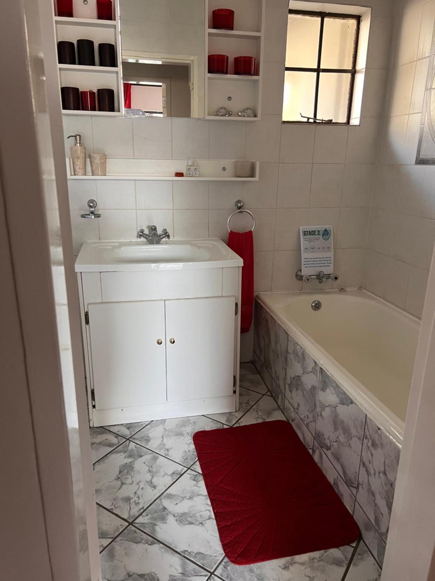 2 Op Terblanche Guesthouse Boksburg Eksteriør bilde