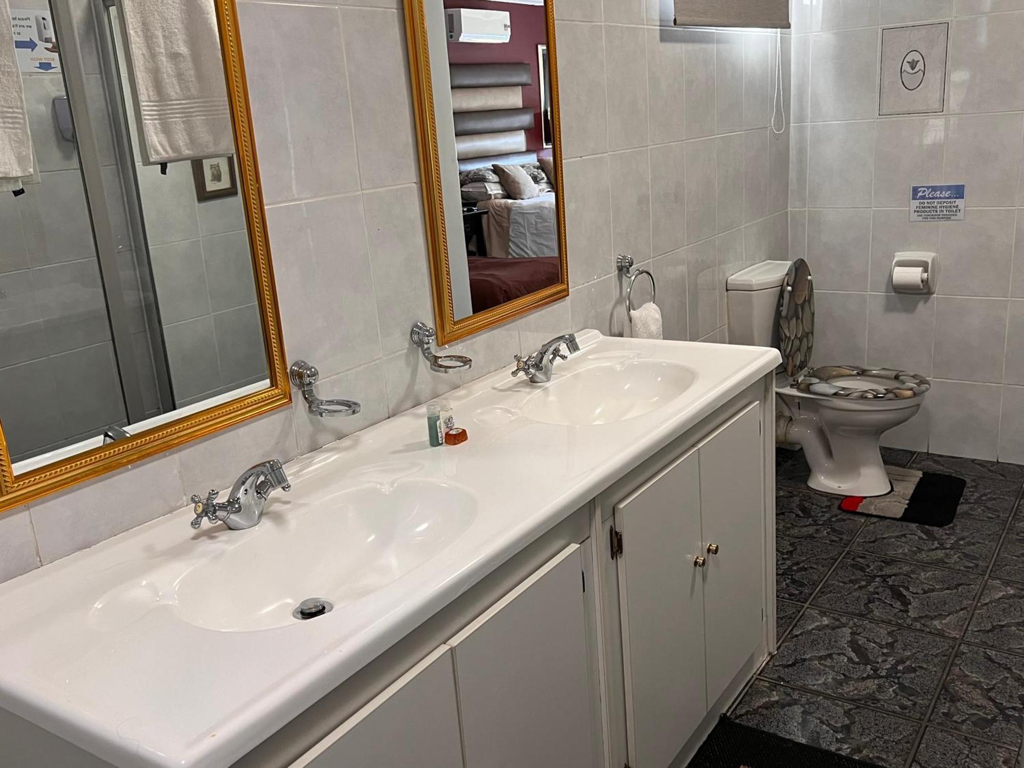2 Op Terblanche Guesthouse Boksburg Eksteriør bilde