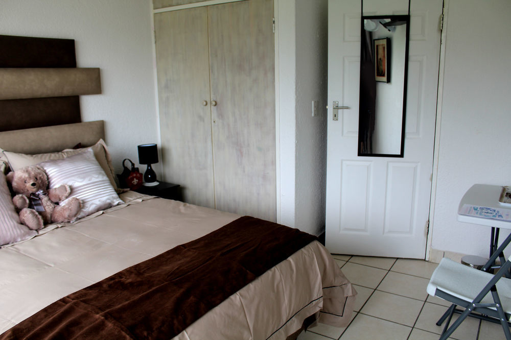 2 Op Terblanche Guesthouse Boksburg Eksteriør bilde